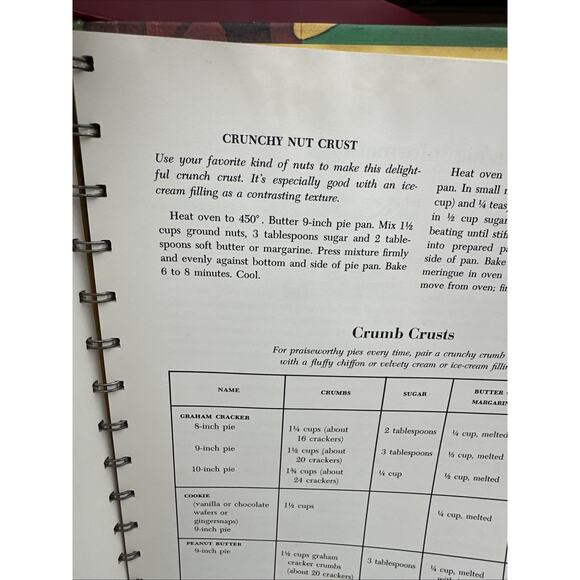 Betty Crocker's Pie and Pastry Cookbook Party Potluck Recipes 1st Ed 1968 - Picture 6 of 11